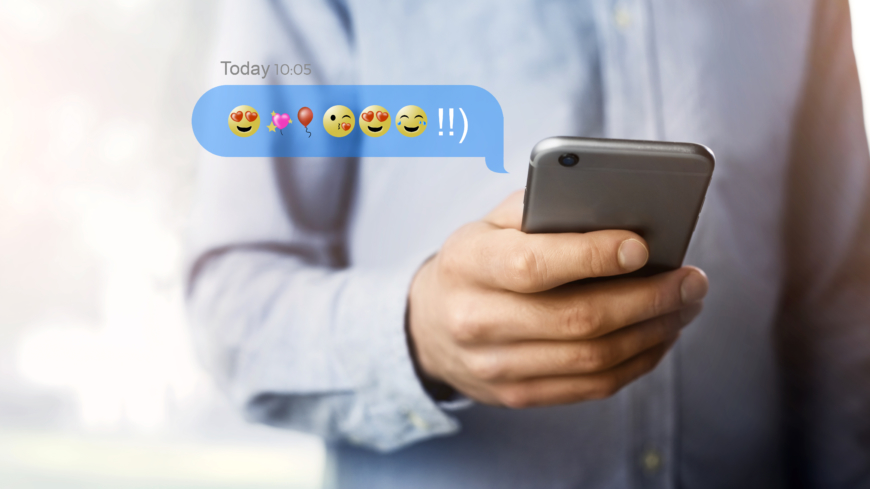 Användningen av emojis kan liknas vid vårt sätt att gestikulera. Vi använder emojis till att förstärka känslomässiga uttryck.  Foto: Shutterstock